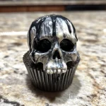 Creepy Halloween Skull Cupcakes