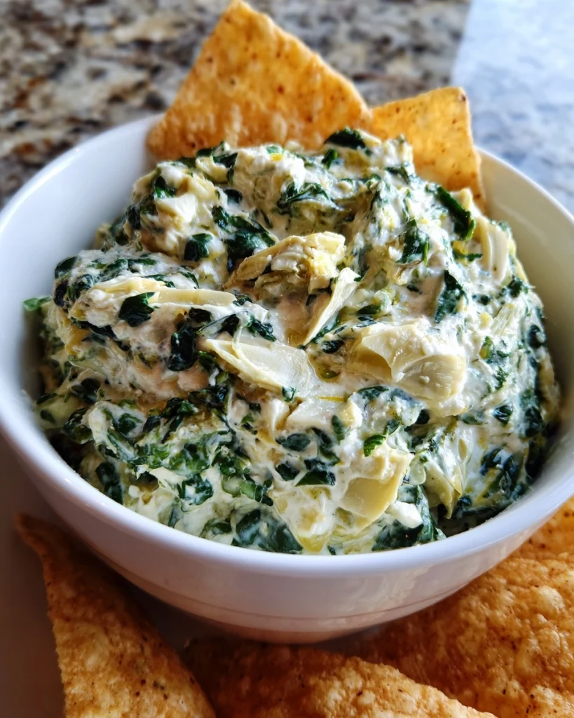 35-Minute Irresistible Spinach and Artichoke Dip Recipe
